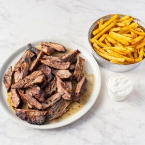 1/2 Kilo Secreto con Patatas Fritas y Alioli